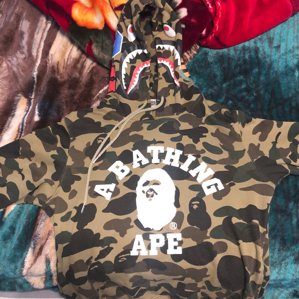 Bape pullover hoodie